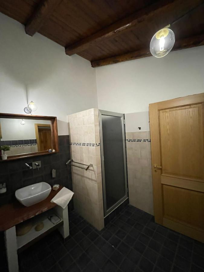 בלפאסו Guest House Le Ginestre Dell'Etna מראה חיצוני תמונה