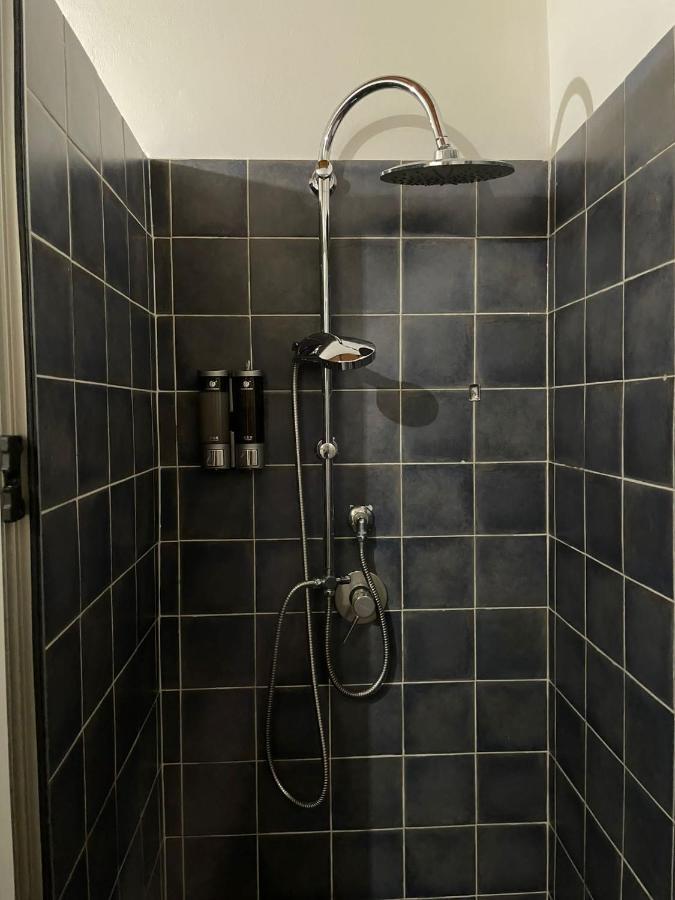 בלפאסו Guest House Le Ginestre Dell'Etna מראה חיצוני תמונה