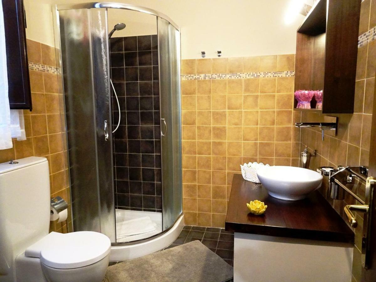 בלפאסו Guest House Le Ginestre Dell'Etna מראה חיצוני תמונה