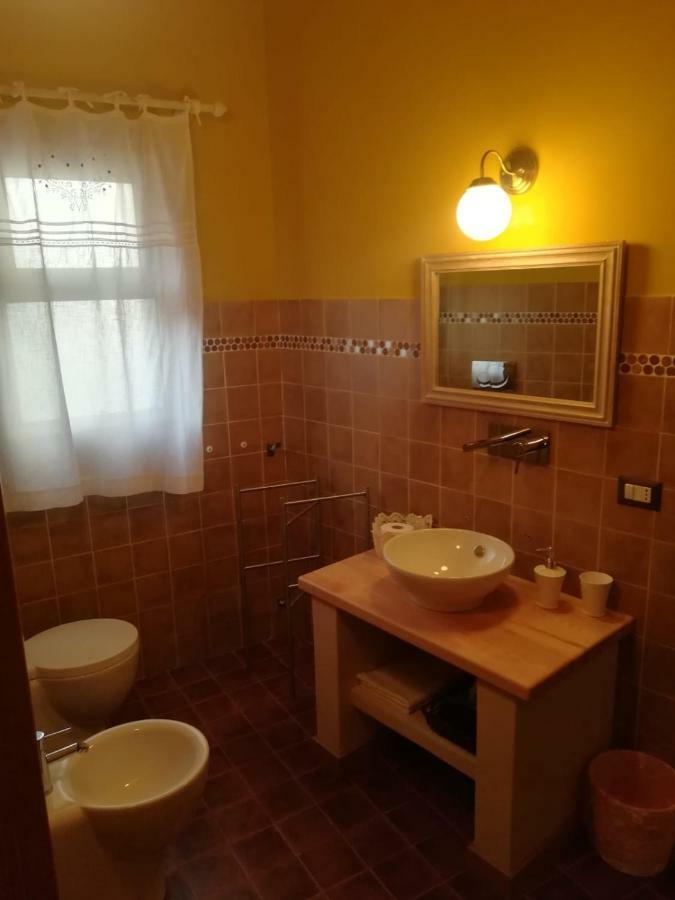 בלפאסו Guest House Le Ginestre Dell'Etna מראה חיצוני תמונה